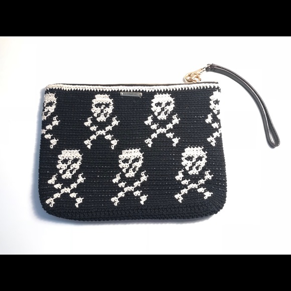 Rebecca Minkoff Handbags - ☠️ Rebecca Minkoff Skull Crossbones Clutch Bag
